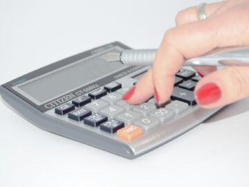 Fixkosten senken: So bleibt jeden Monat mehr Geld übrig auf sparmunity.de